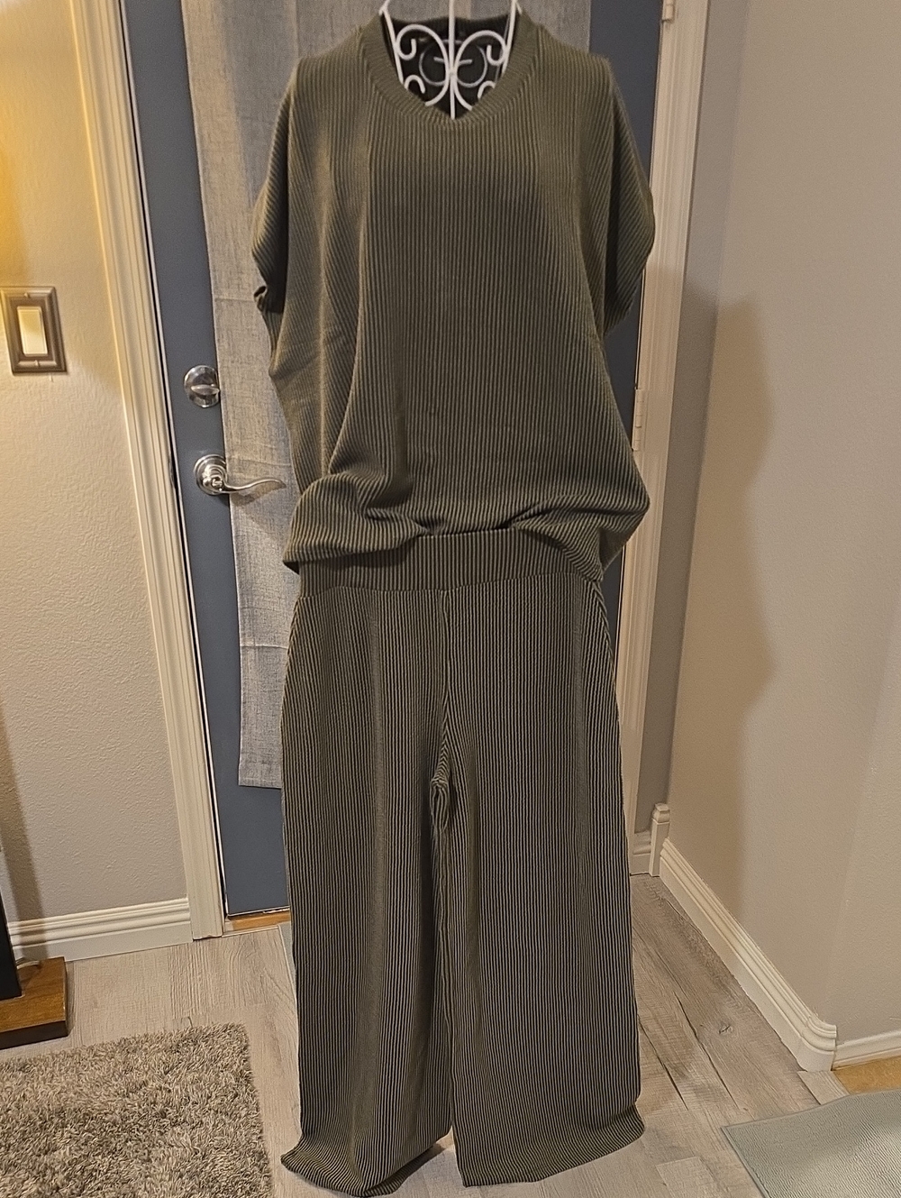 NWOT-Zenana 2 Piece Olive Ribbed Wide-Leg Pant & Top